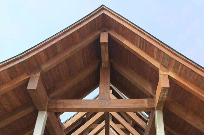 胶合板-耐磨损原木材