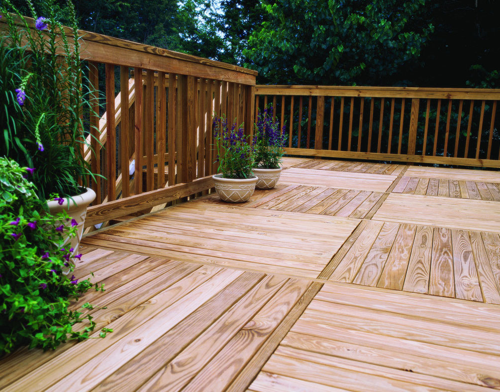 顺兴林木结构工程防腐木庭院